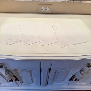 Vintage White Linen Napkins Set of 4 Crochet Corner Irish Style 16x16